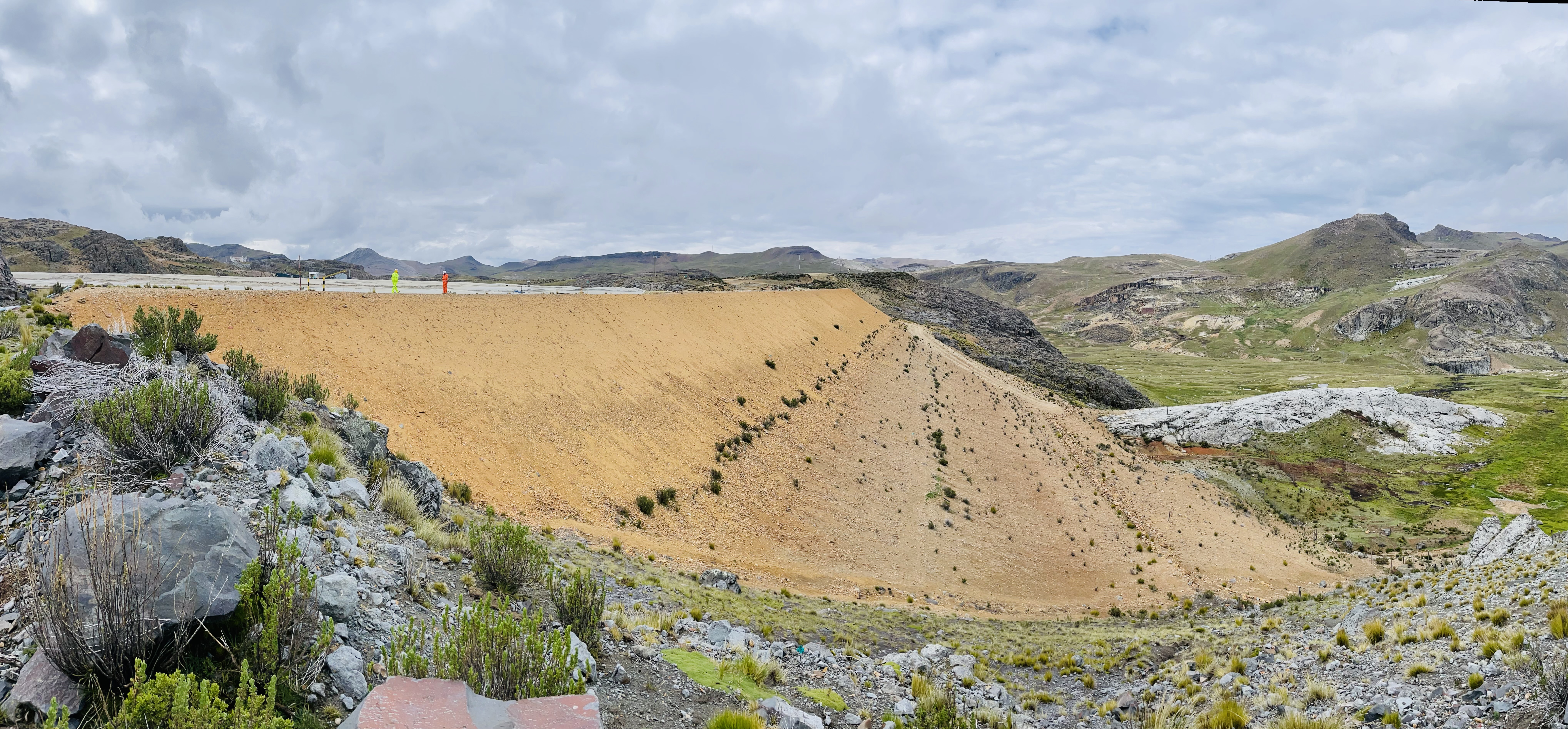 Selene Mine Peru tailings dam wireless monitoring